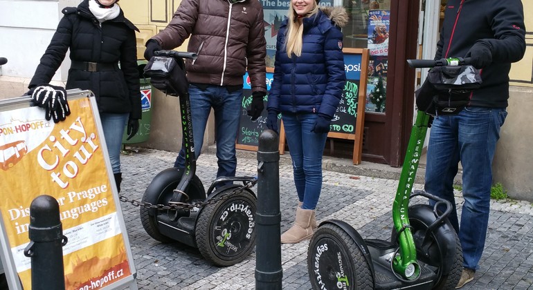 segway-tour-prague-three-hour-es-2