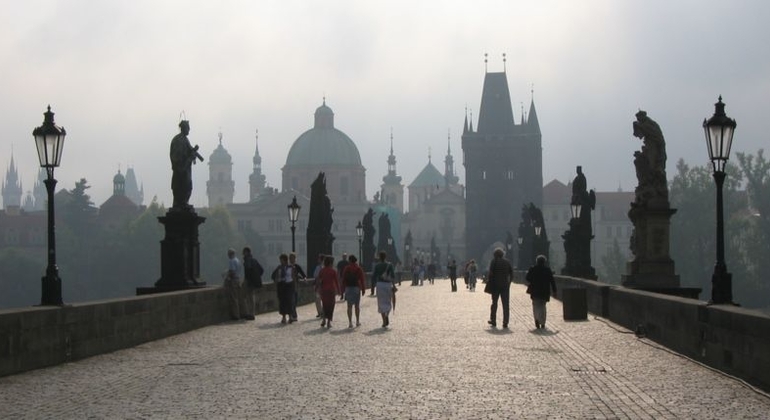 discover-prague-tour-es-2