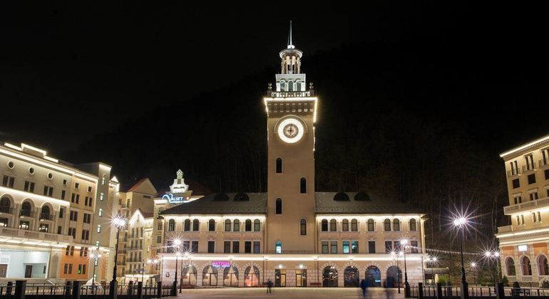 Tour Rosa Khutor und Etno Park