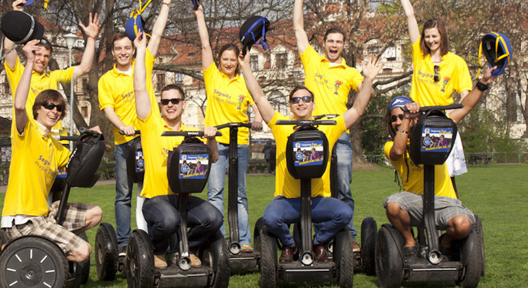 segway-experience--hour-prague-parks-tour-es-4