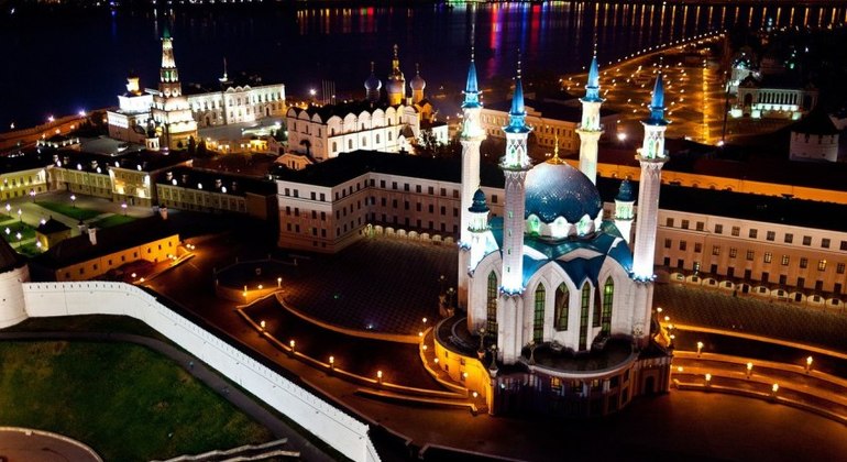 Passeio pedestre nocturno em Kazan Organizado por Tour Gratis Kazan