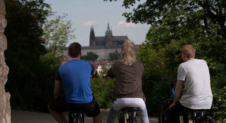 prague-e-scooter-tour-grand-city-tour-es-6