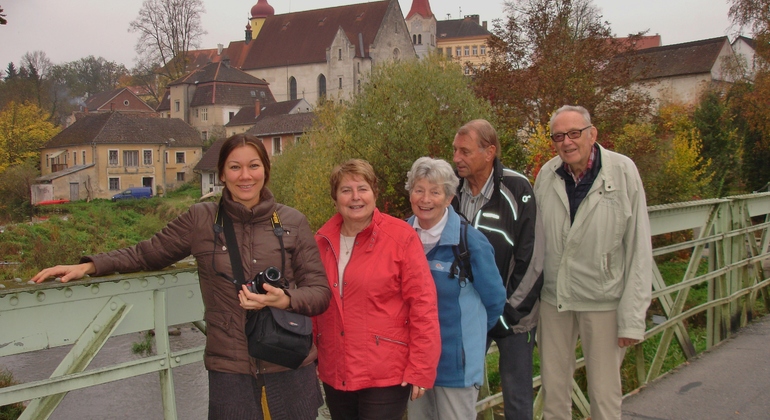Straz nad Nezarkou Tour: Die Wächter der Blauen Rose, Czech Republic