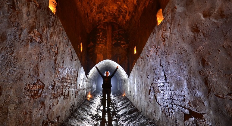 Visita aos túneis de Kiev Organizado por Alona