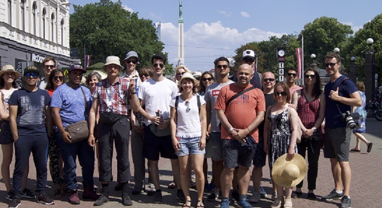 Alte Rigaer Stadtrundfahrt Bereitgestellt von Andis Artmanis