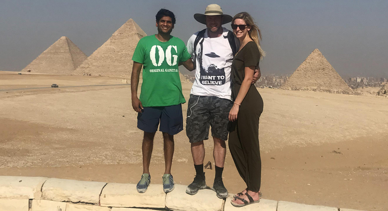 Day Trip to Giza Pyramids and the Egyptian Museum