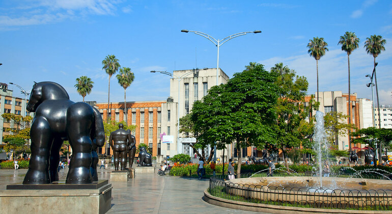 get-to-know-medellin-the-all-inclusive-city-tour-en-2