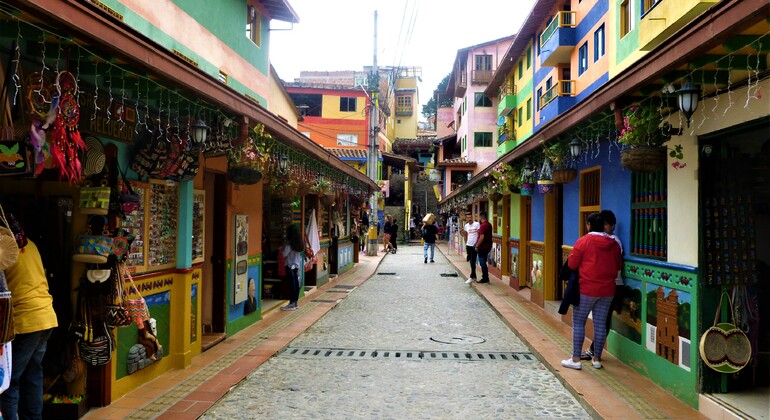 Tour of Fantastic Guatape  Colombia — #3
