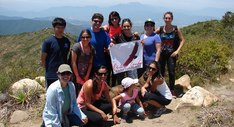 Excursion d'une journée à la colline de Mauco depuis Vina del Mar Fournie par Chile Condor Expediciones