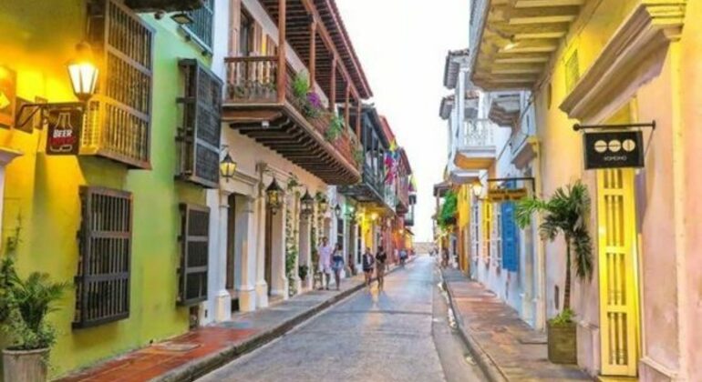 Paseo privado por Kalamari y Getsemaní en Cartagena