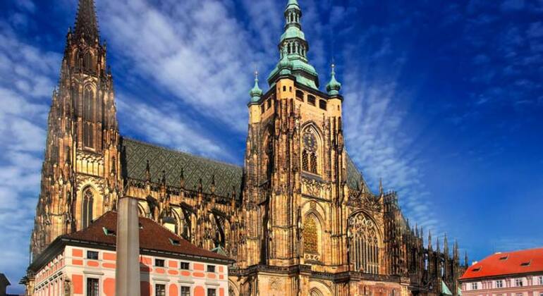 Tour a Castillo de Praga y Malá Strana en Italiano