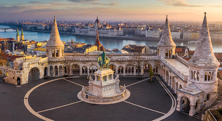 Tour gratuito del quartiere del castello di Buda