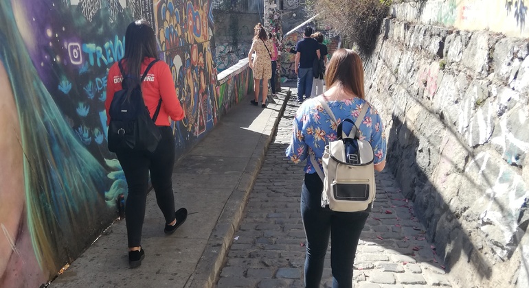 free-walking-tour-knowing-the-heritage-area-en-5