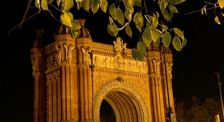 barcelona-el-born-y-montjuic-es-1
