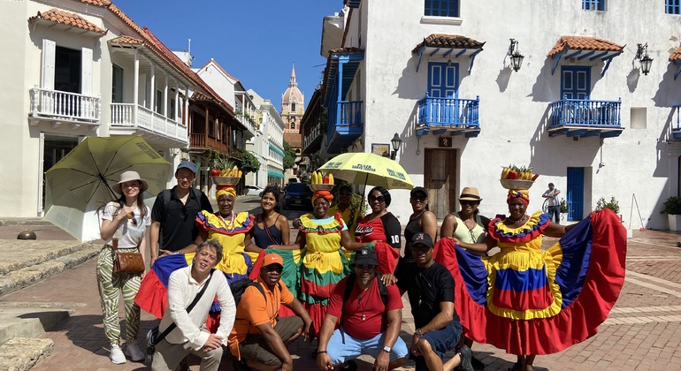 Kostenlose Tour durch die ummauerte Stadt Bereitgestellt von Free Tour Cartagena. Colombia 
