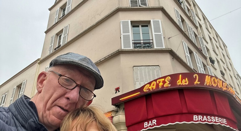 Romantic Montmartre: Self Guided Exploration Game & Walking Tour France &mdash; #4