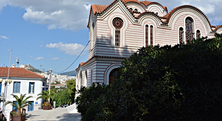 Tour a piedi delle chiese ortodosse mistiche Fornito da Paraskevi