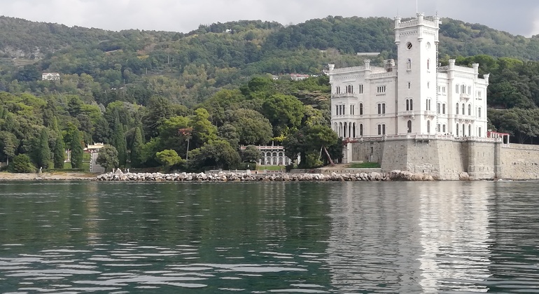 Visita a Trieste e ao Castelo de Miramare, Italy