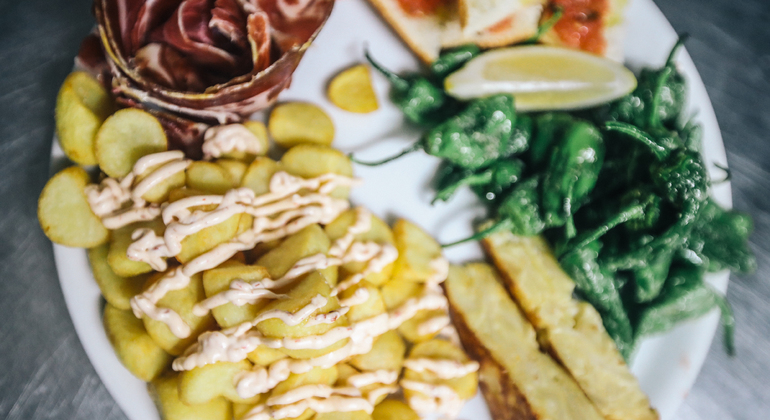 flamenco-and-tapas-evening-in-barcelona-es-3