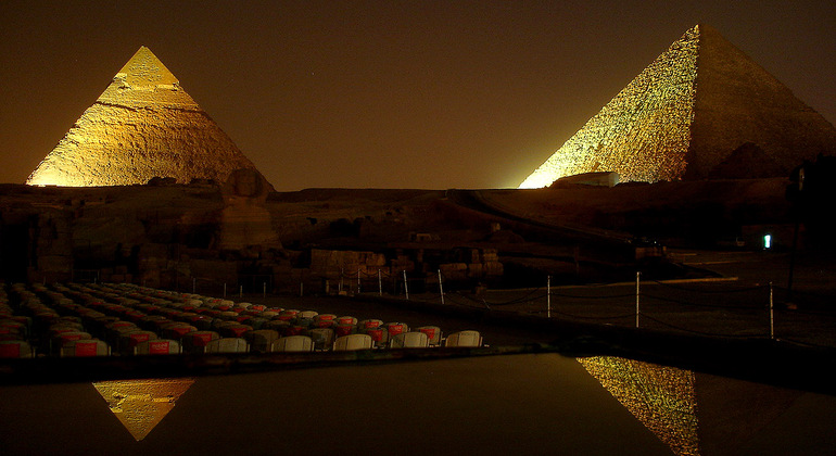 Incredibile spettacolo di suoni e luci alle Piramidi di Giza Egitto — #2
