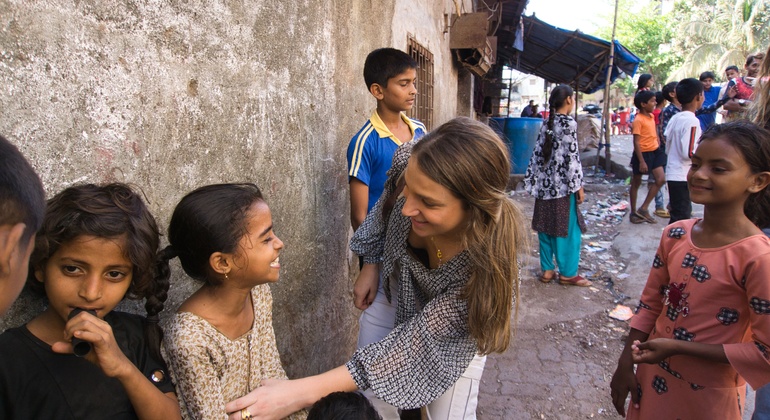 3 Day Complete Mumbai Tour Inclusive of Bollywood Studio India — #4