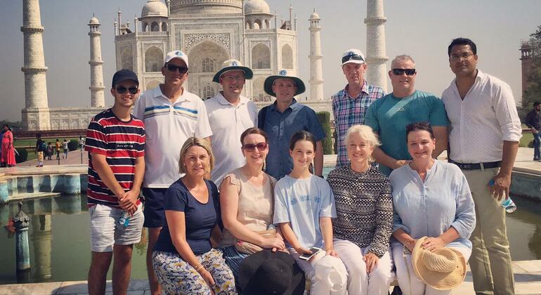 Full-Day Agra Tour with Taj Mahal From Mumbai