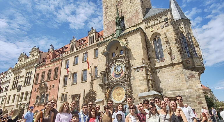 free-tour-of-prague-old-town-jewish-quarter-es-2