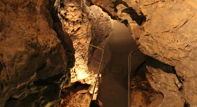 Tour a piedi in due grotte di Budapest Ungheria — #11