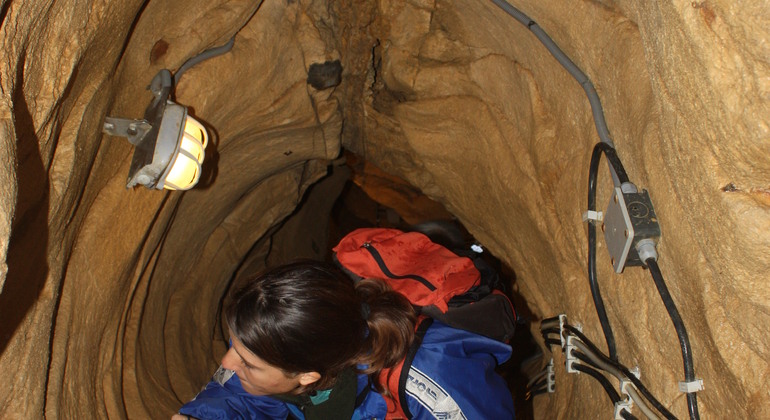 Tour a piedi in due grotte di Budapest Ungheria — #13