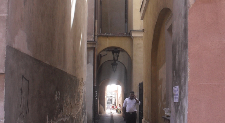Lokale kostenlose Tour durch die Altstadt von Warschau Polen — #9