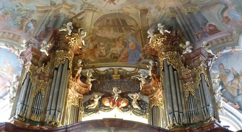 musical-prague-private-tour-by-car-es-6