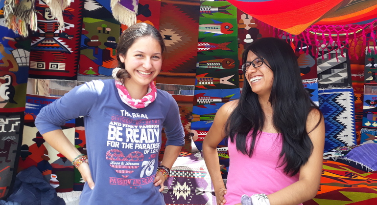 free-walking-tour-of-art-culture-in-otavalo-en-10