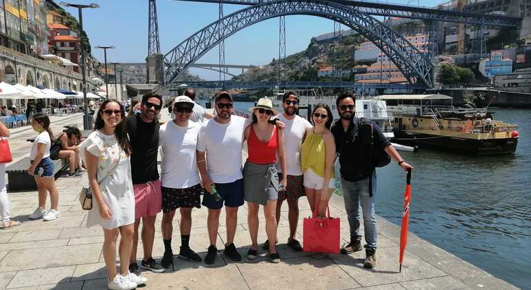 Lo Mejor de Oporto Free Tour Operado por Hi Porto Walking Tours