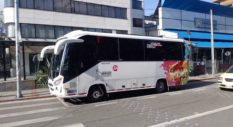 Bus panoramico di Bogotà - Esperienze Hop On Hop Off Fornito da bogota city bus