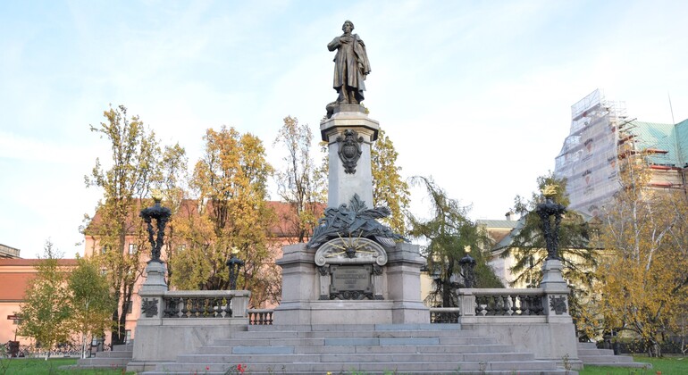 Warsaw Must See Local Free Tour Poland — #3