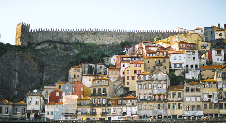 Porto Walled Fair Tour: Of the Visible and Invisible Portugal — #1