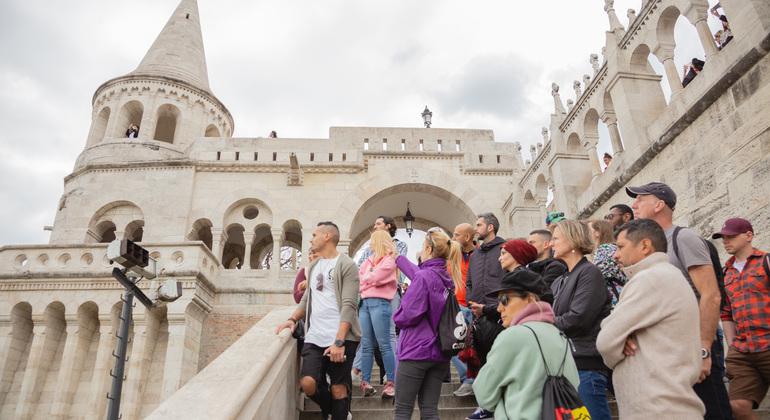 A visita oficial a pé ao Castelo de Buda