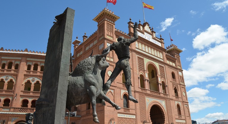 spanish-architecture-tour--hour-architectural-highlights-es-1