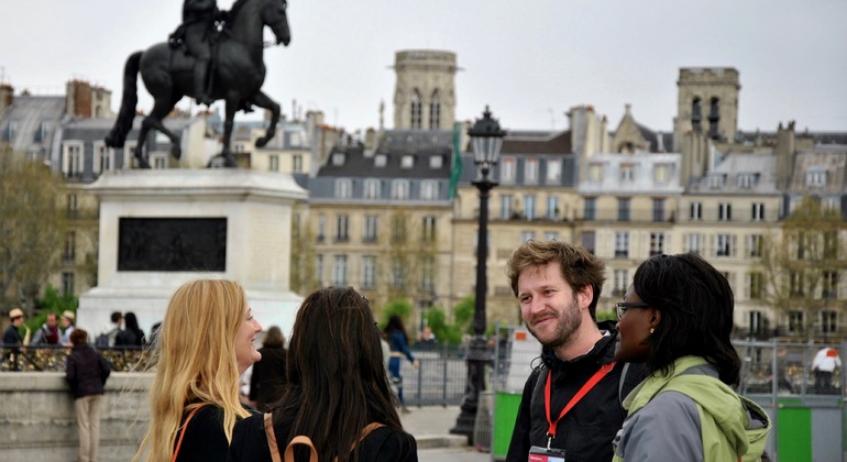 bohemian-saint-germain-and-latin-quarter-tour-es-4