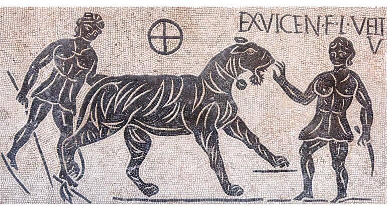 Historical Walk of Roman Women  Italy &mdash; #3