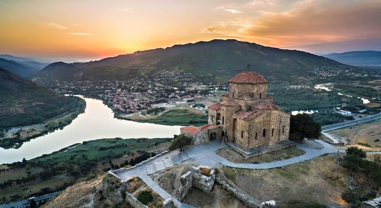 Mtskheta - Ananuri - Kazbegi Day Trip Georgia — #1