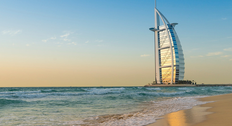 Tour della città di Dubai moderna di mezza giornata con Burj Khalifa