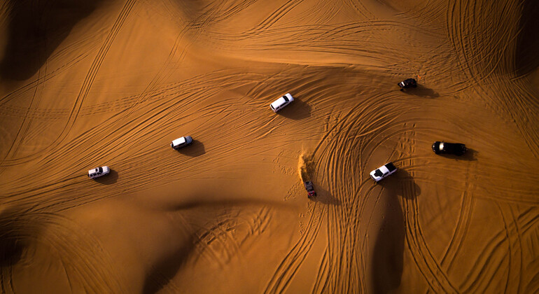 Safari por el Desierto Dubai con Cena Barbacoa Operado por Surprise Tourism LLC