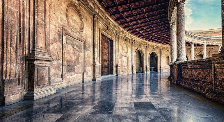 tour-around-the-alhambra-es-4