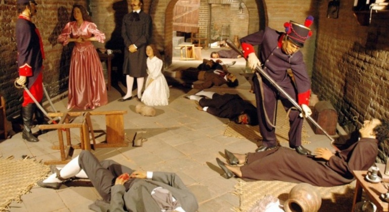 Explora Quito: Entre el Poder y la Muerte Ecuador — #8