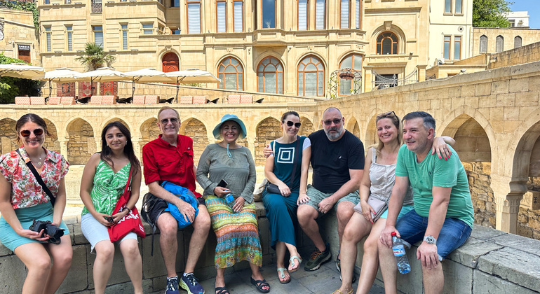 Ultimate Free Tour Bakú: Ciudad vieja y nueva