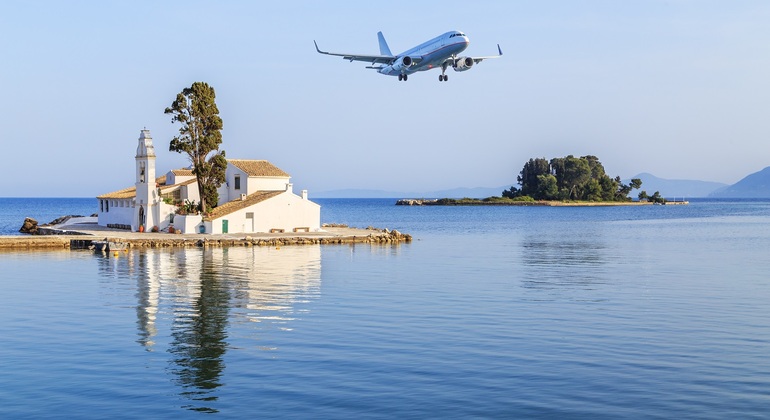Corfu Airport/Port to Corfu Town Areas Private Transfer