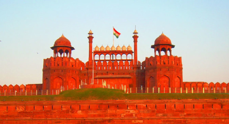 Golden Triangle Private 6-Day Tour Provided by India By Car Chauffeur Private Day Tours