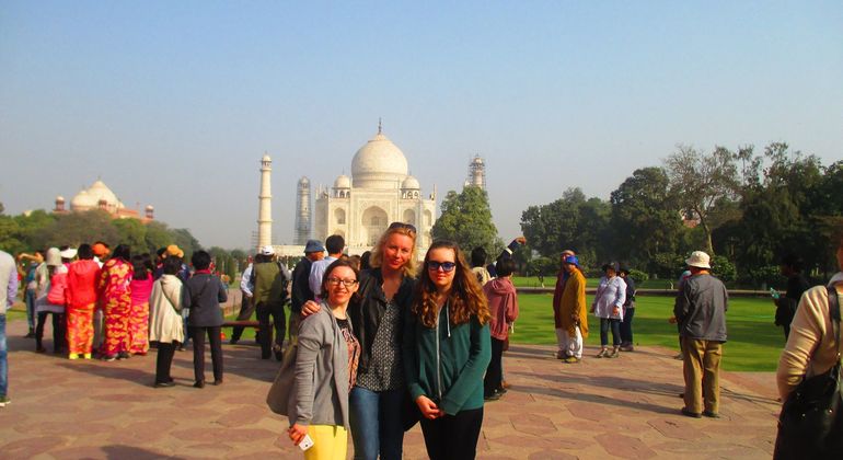 Taj Mahal & Agra Fort Day Trip