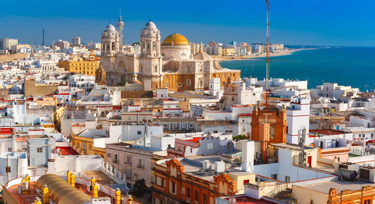 Free Monumental Tour of Cadiz, Spain